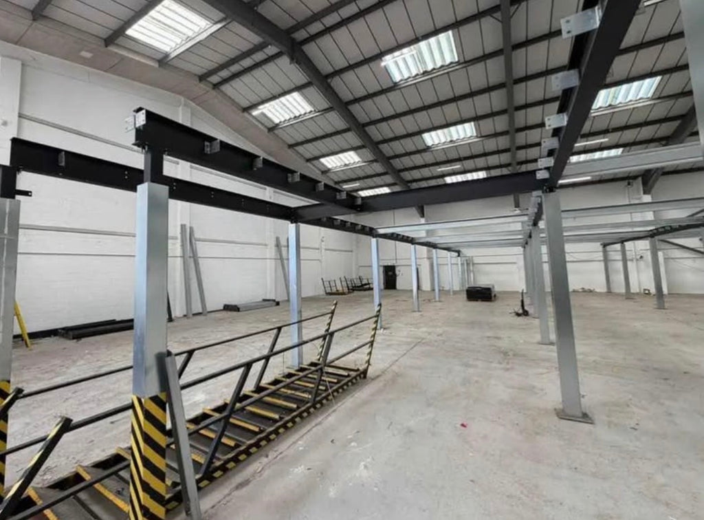 700m² Mezzanine Floor — 29m x 24m