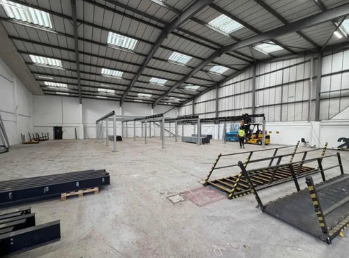 700m² Mezzanine Floor — 29m x 24m